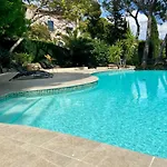 Villa Domaine Du Peymian-villa Art Deco *